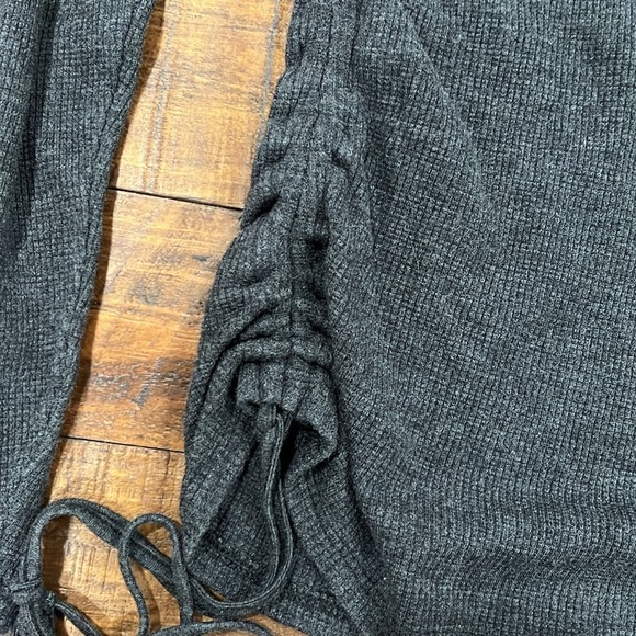 Eddie Bauer waffle knit ruched top - Picture 2 of 3